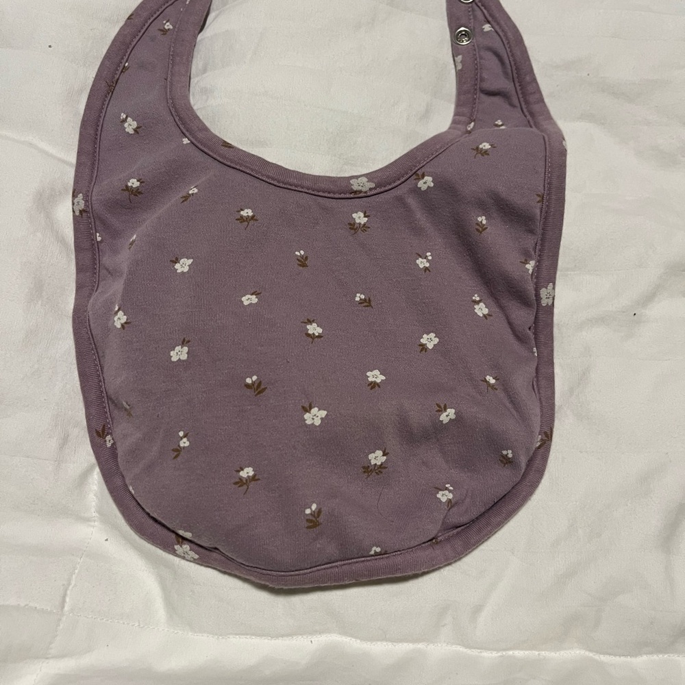 Jamie Kay Organic Cotton Bib